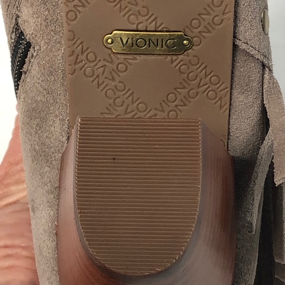 Vionic Women’s Faros Gray Fringed Ankle Boots with Stud Detail 6 New Wit… - Picture 9 of 14